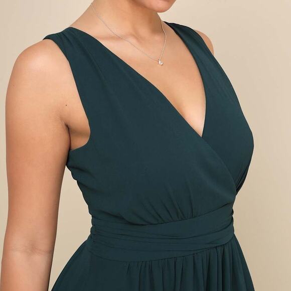 Lulus NWT Thoughts of Hue Emerald Green Surplice V-Neck Sleeveless Maxi Dress - Picture 4 of 10